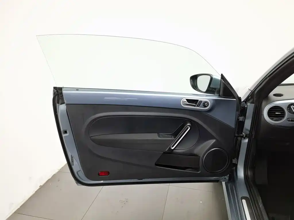 Volkswagen Beetle — миниатюра 8