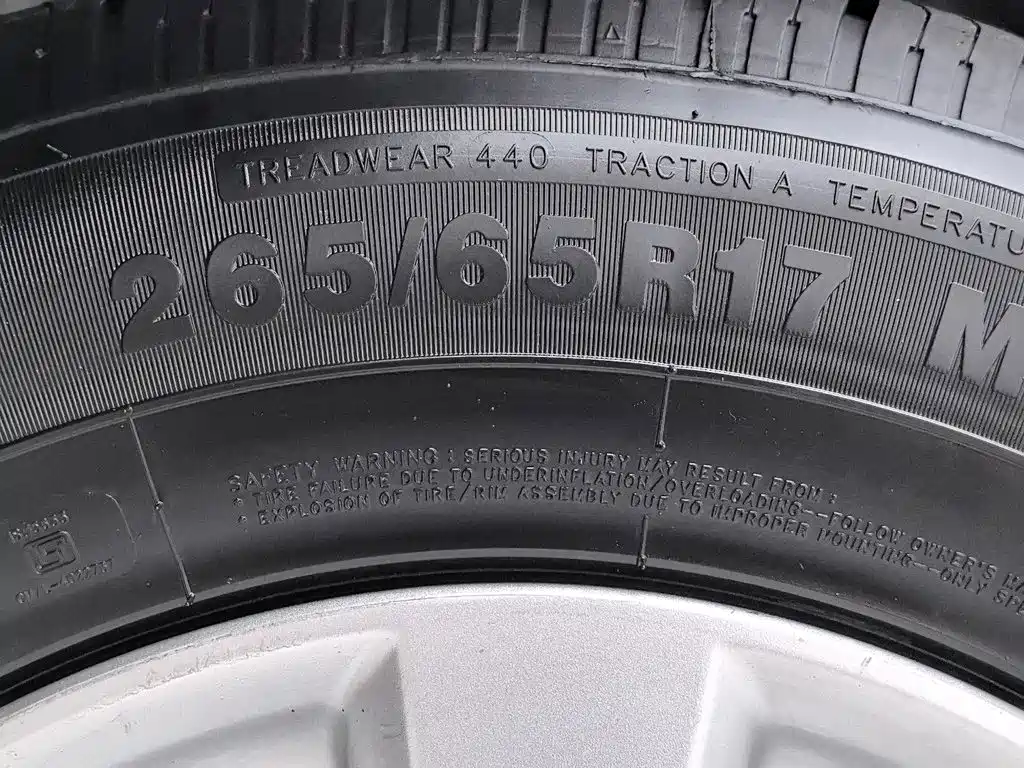 Mitsubishi Pajero (Import) — миниатюра 24
