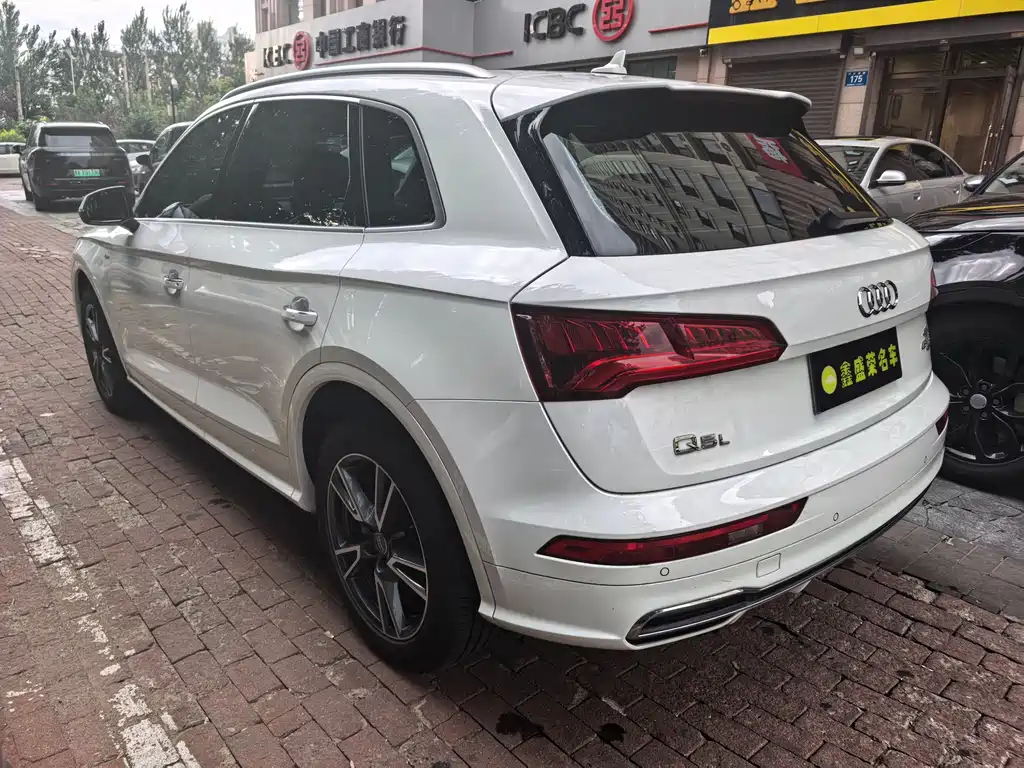 Audi Q5L — миниатюра 6