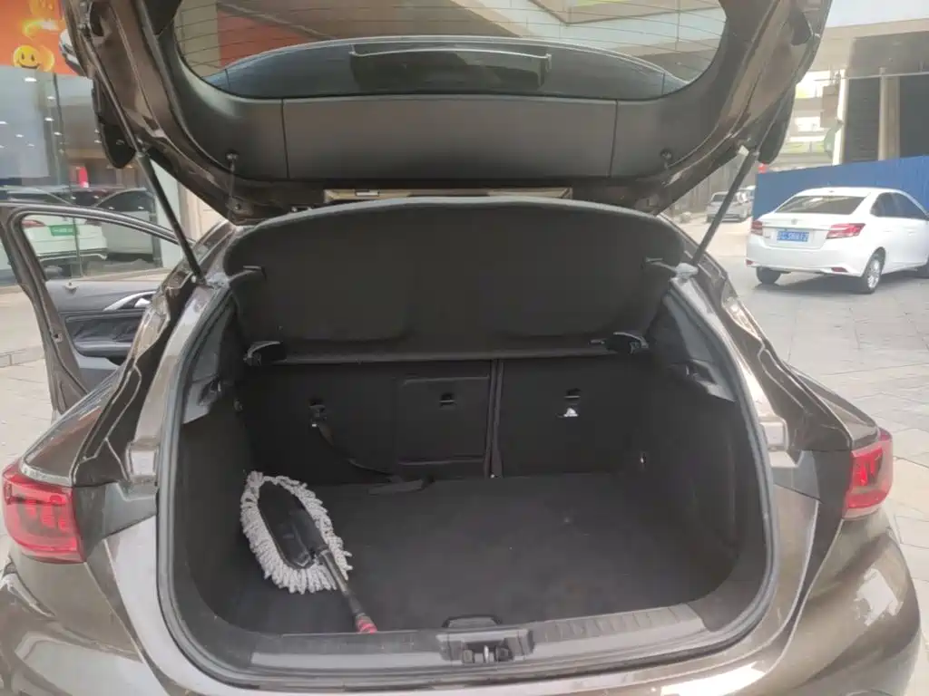 Infiniti QX30 — миниатюра 15