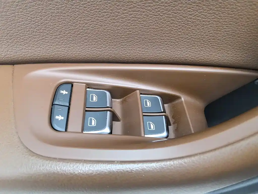 Audi A6L — миниатюра 9