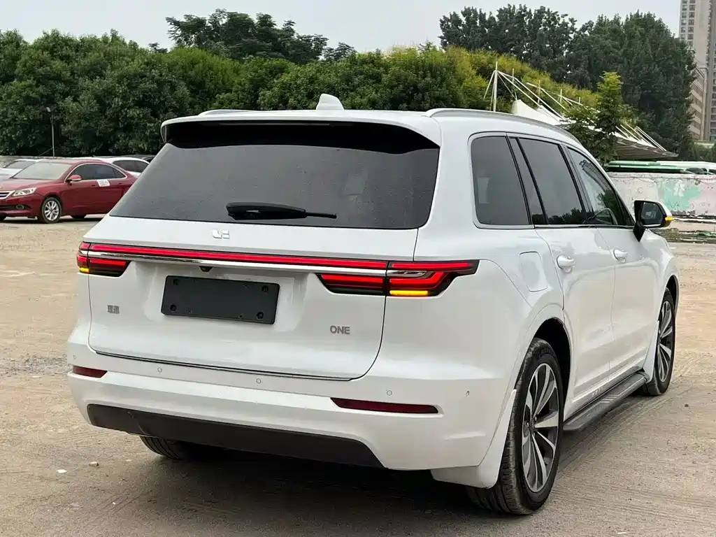 Li Auto Li ONE — миниатюра 9