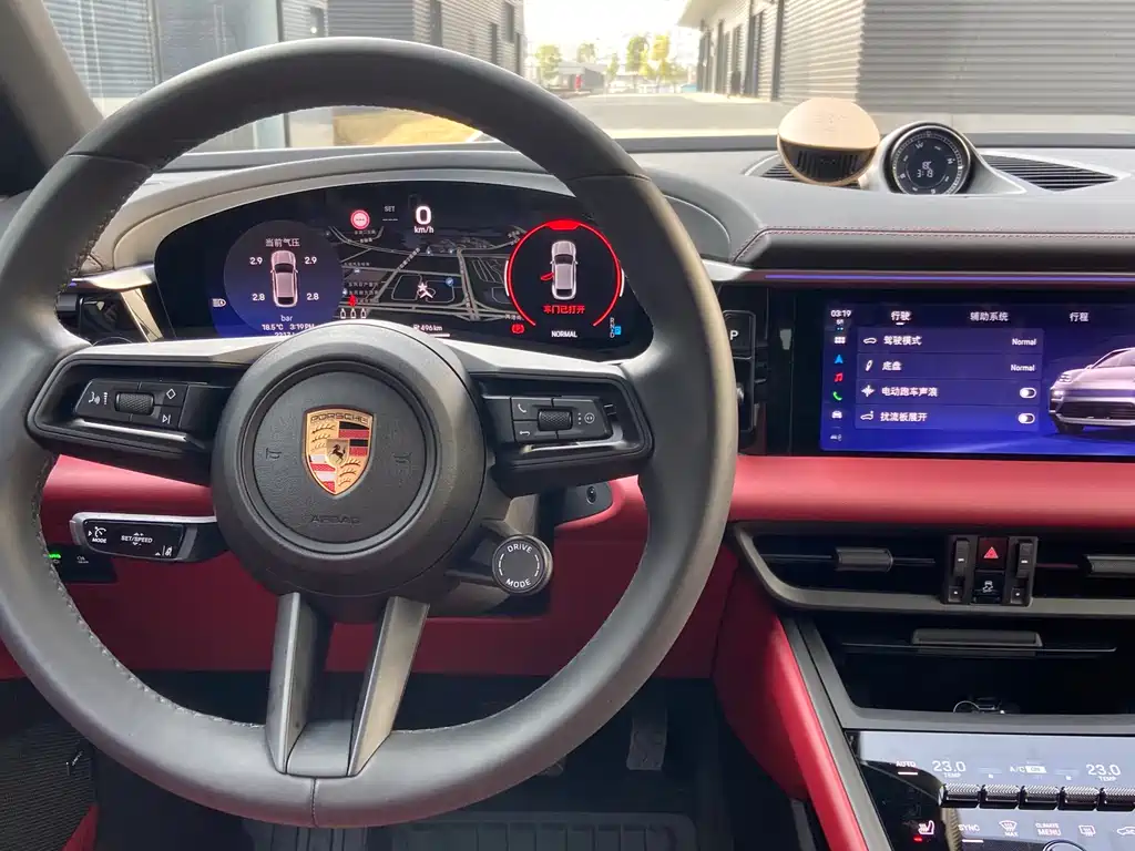 PORSCHE MACAN NEW ENERGY