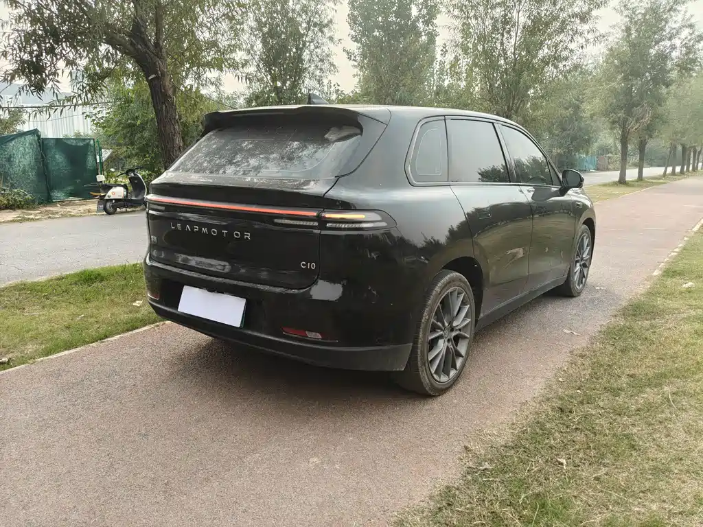 Leapmotor Leapmotor C10 — миниатюра 7