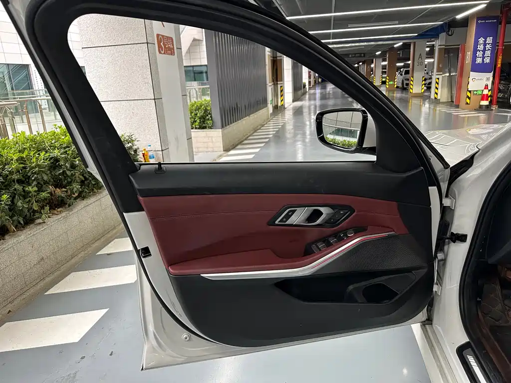 BMW 3 Series — миниатюра 8