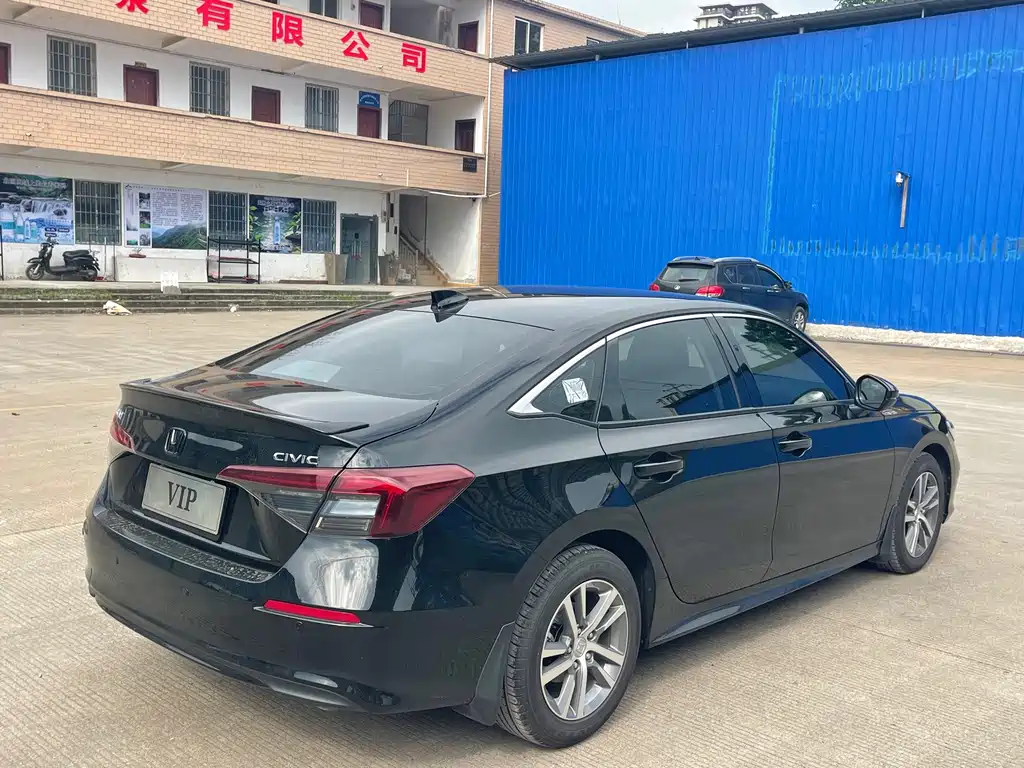 Honda Civic — миниатюра 5