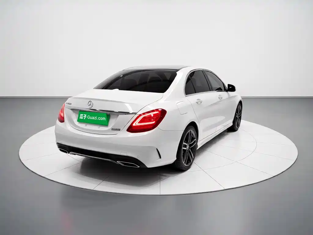 Mercedes-Benz C-Class — миниатюра 4