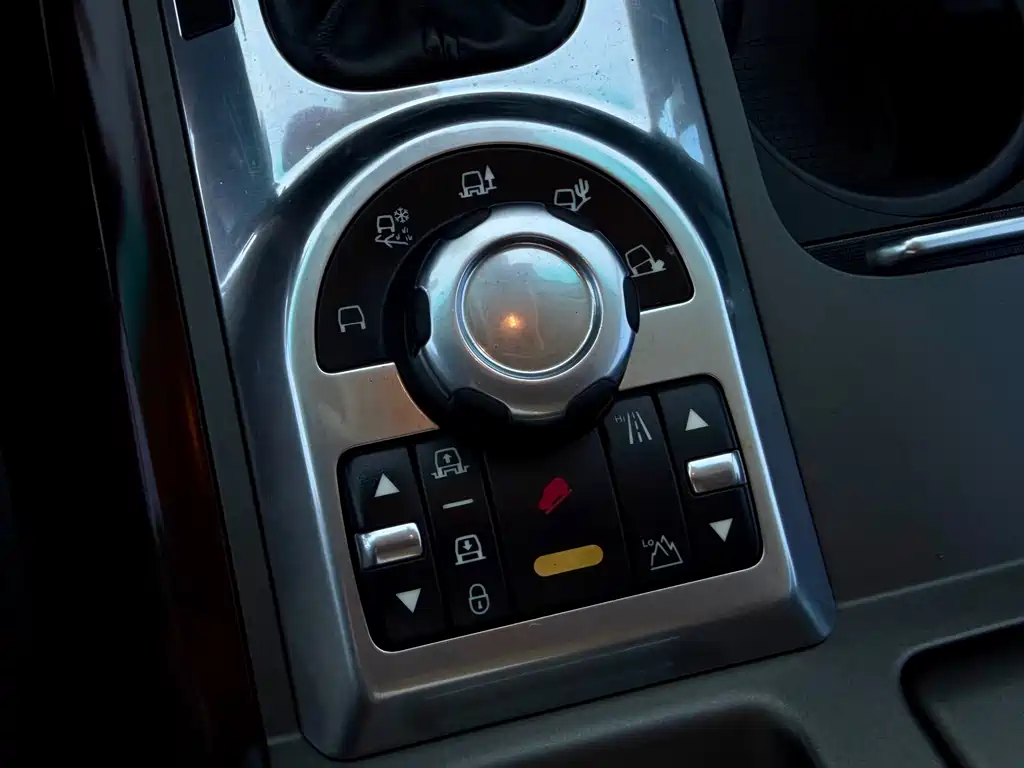 Land Rover Range Rover — миниатюра 12