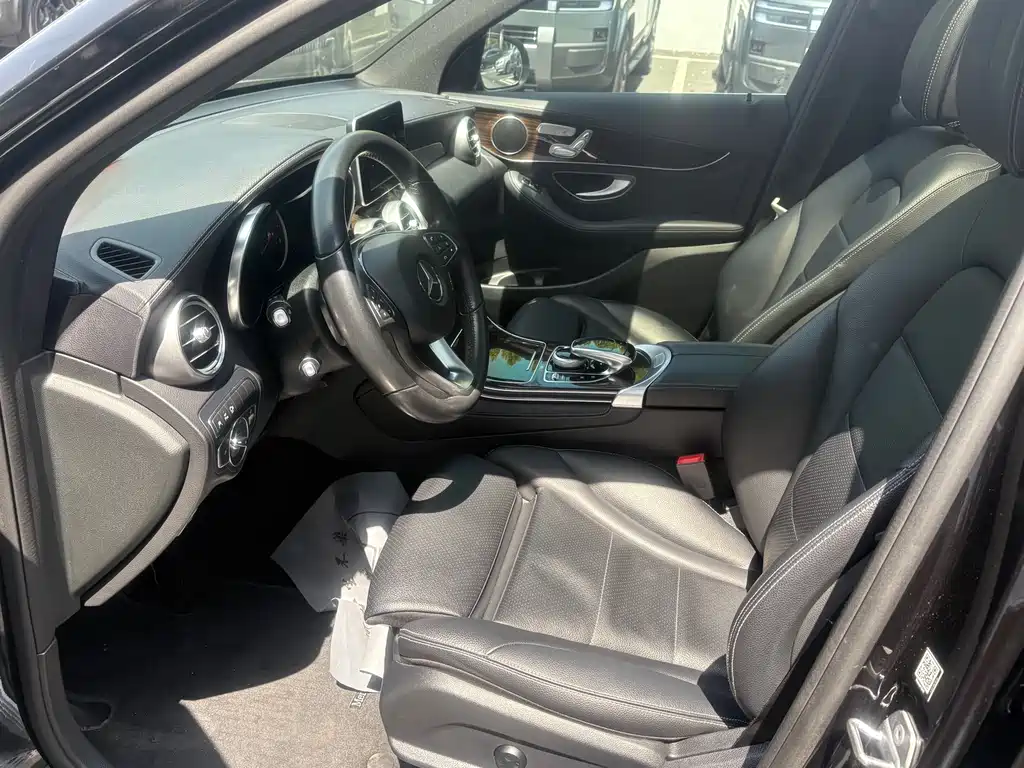 Mercedes-Benz GLC 2018 GLC 260 4MATIC
