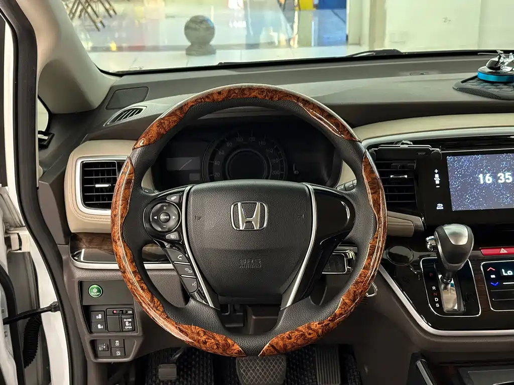 Honda Odyssey — миниатюра 16