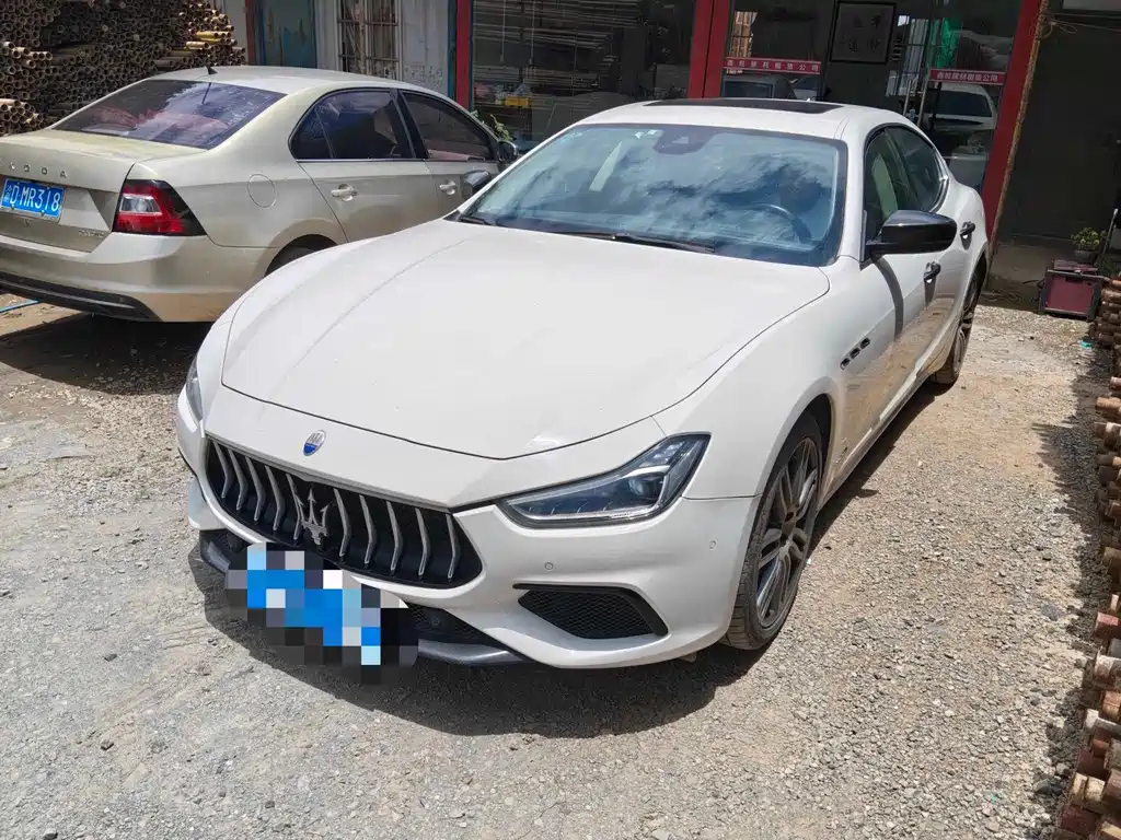 Maserati Ghibli