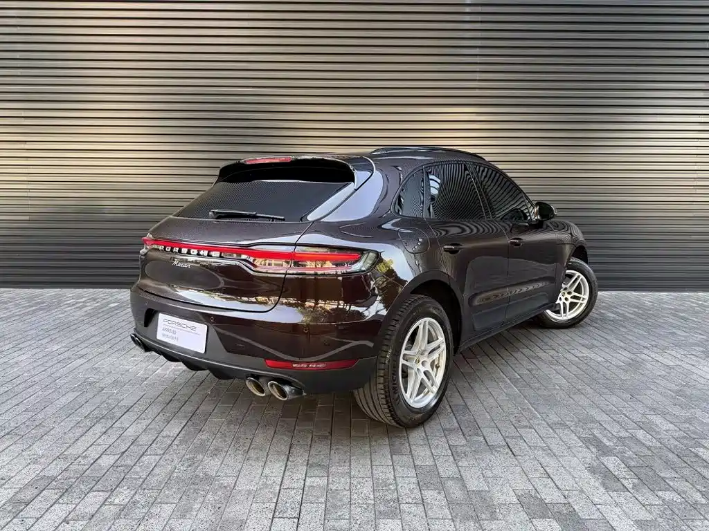 Porsche Macan — миниатюра 3