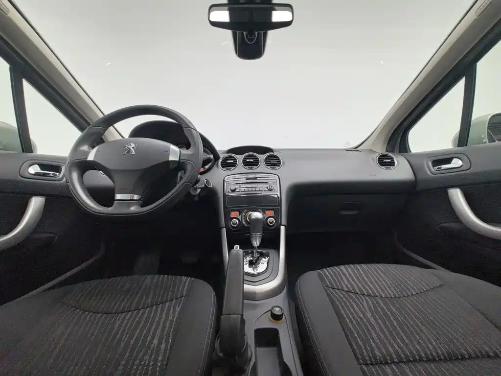 Peugeot 408 — миниатюра 5