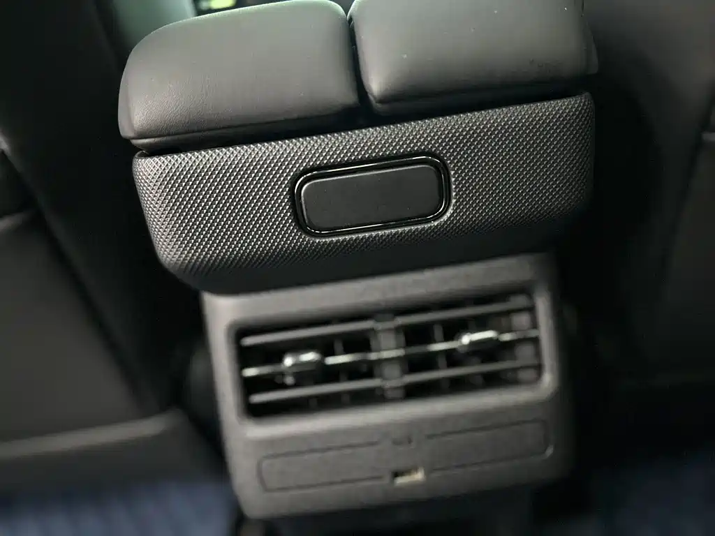 TOYOTA PLATINUM WISDOM 3X