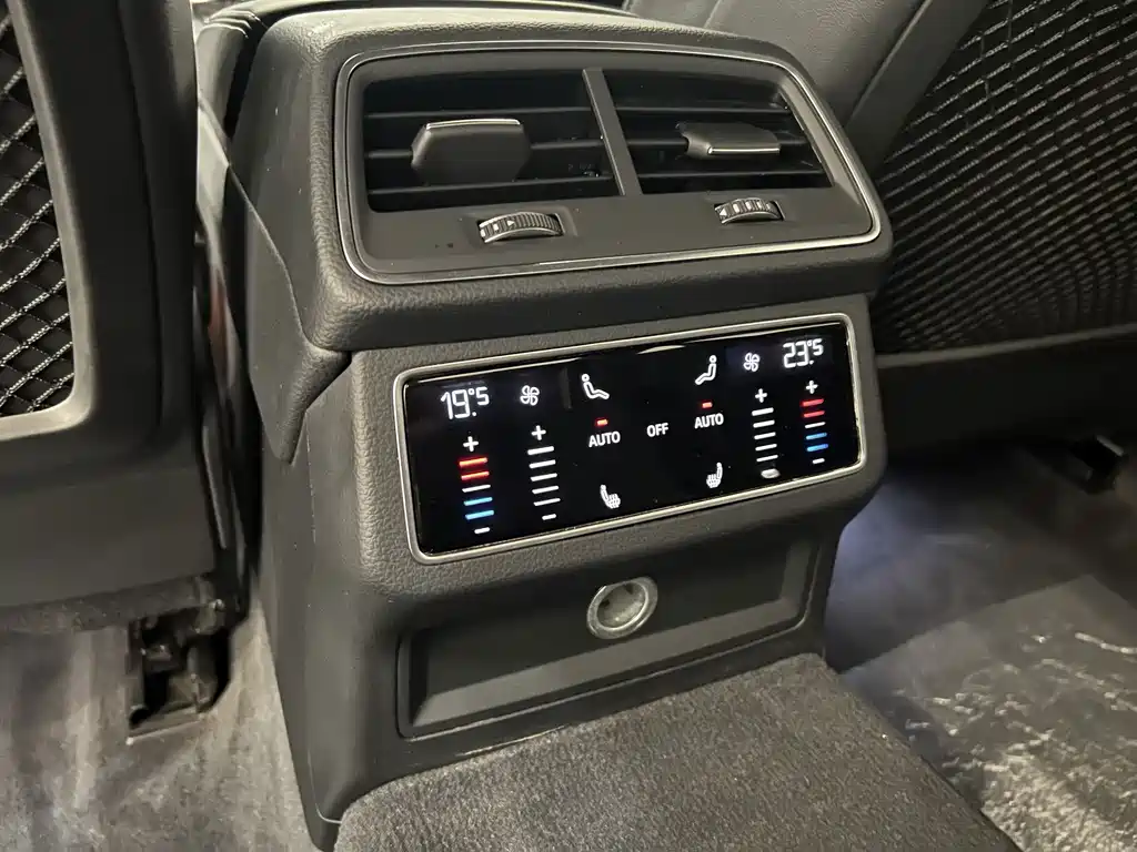 Audi A6L — миниатюра 16