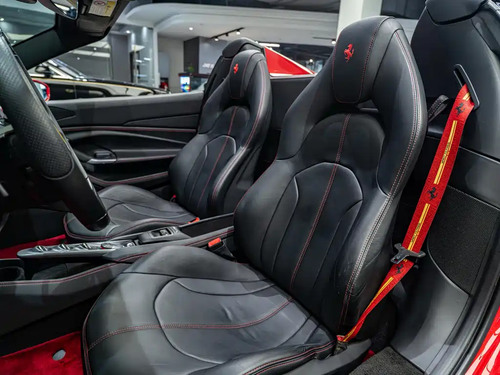 Ferrari F8 — миниатюра 8