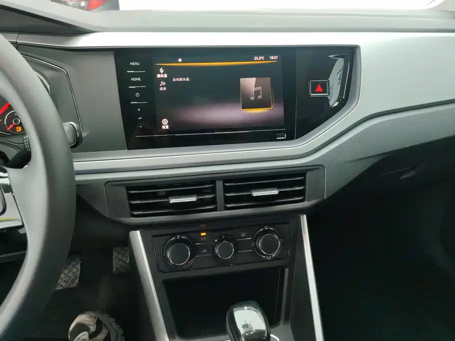 Volkswagen Polo — миниатюра 13