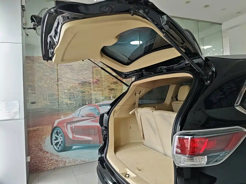 Toyota Highlander — миниатюра 19
