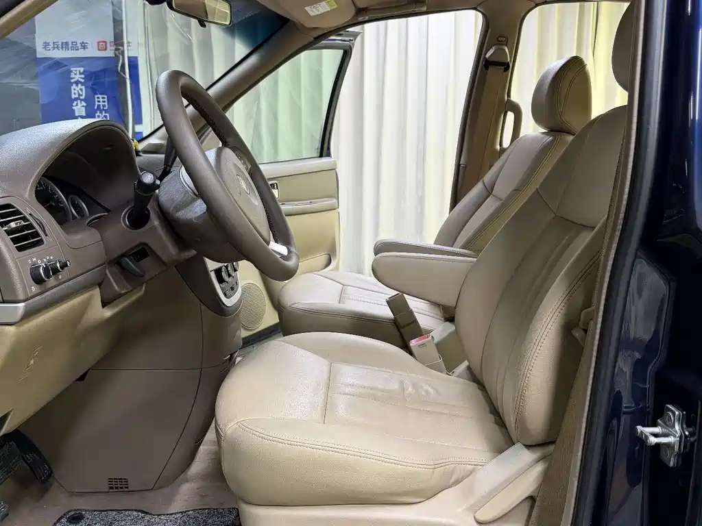 Buick GL8 — миниатюра 23