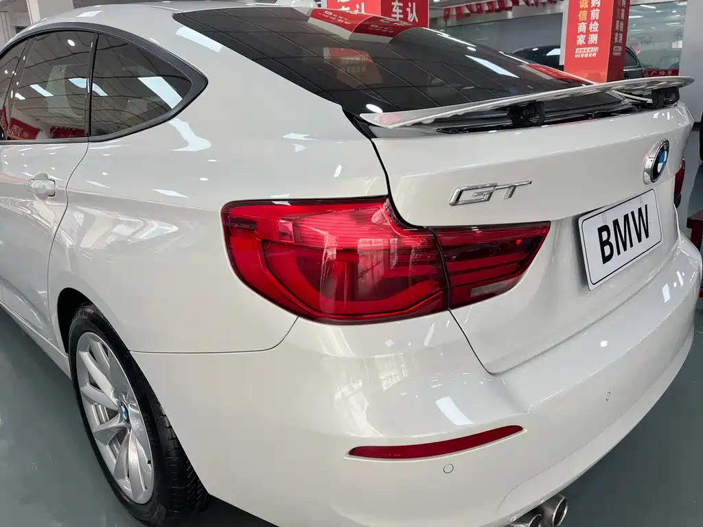 BMW 3 Series GT 3 GT 2019 320i Fashion