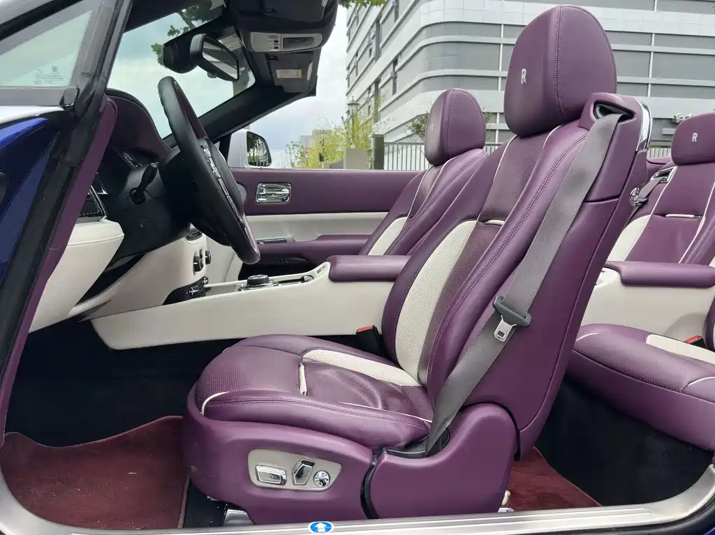 Rolls-Royce Dawn — миниатюра 8