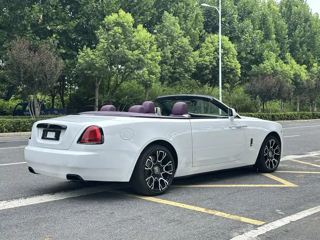 Rolls-Royce Dawn — миниатюра 12