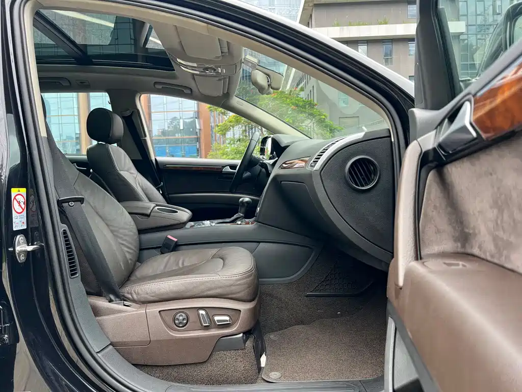 Audi Q7 — миниатюра 15