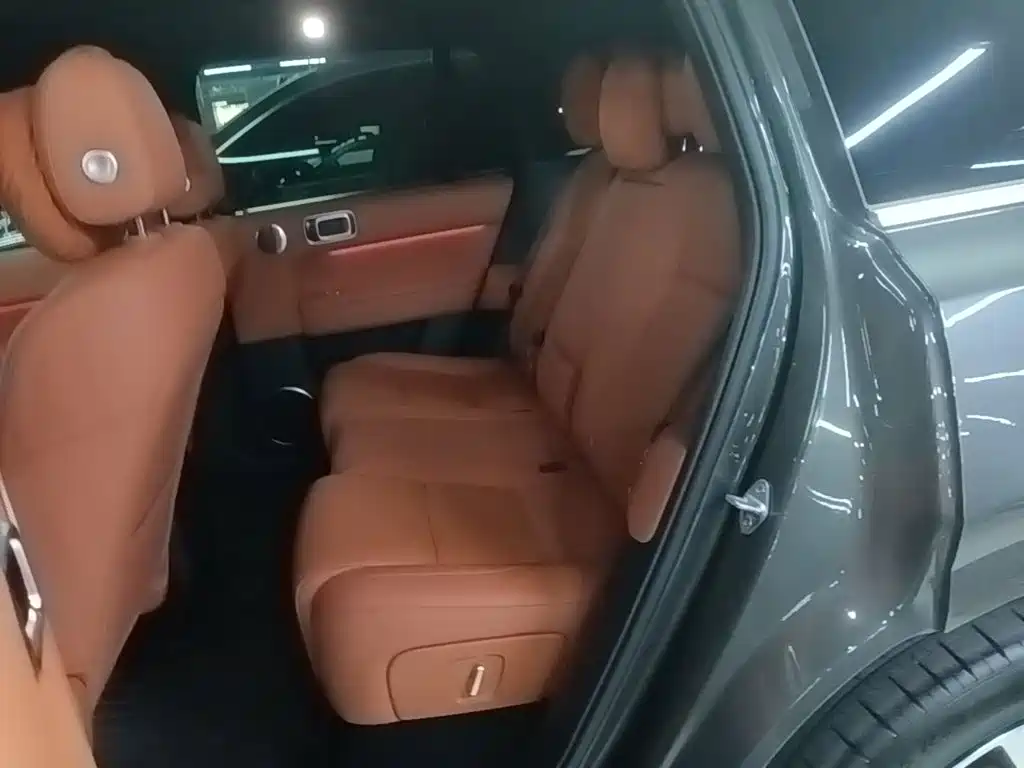Li Auto Li L6 — миниатюра 17