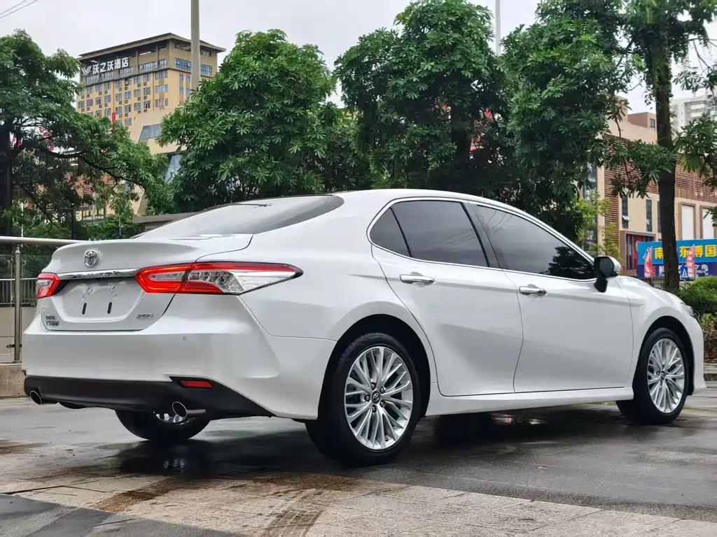 Toyota Camry 2018 2.5G Luxury