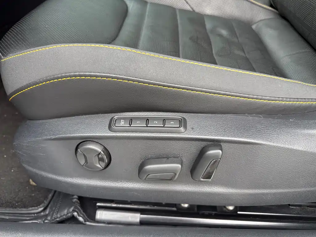 Volkswagen CC — миниатюра 12