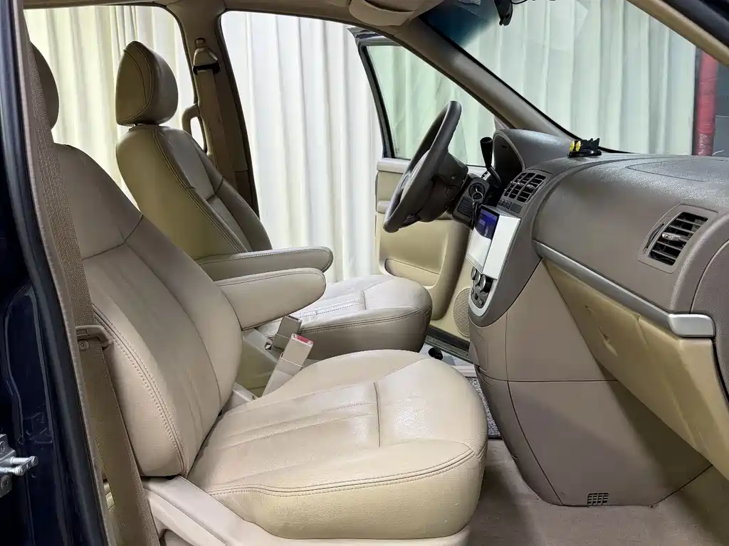 Buick GL8 — миниатюра 18