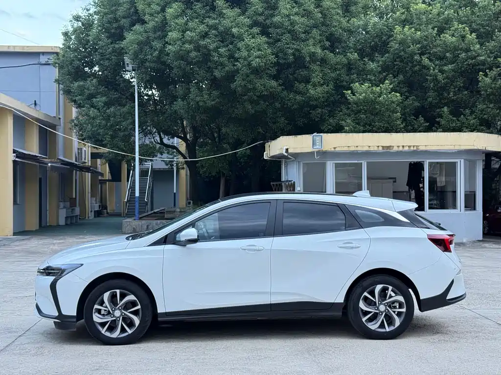 Buick Velite 6 — миниатюра 9