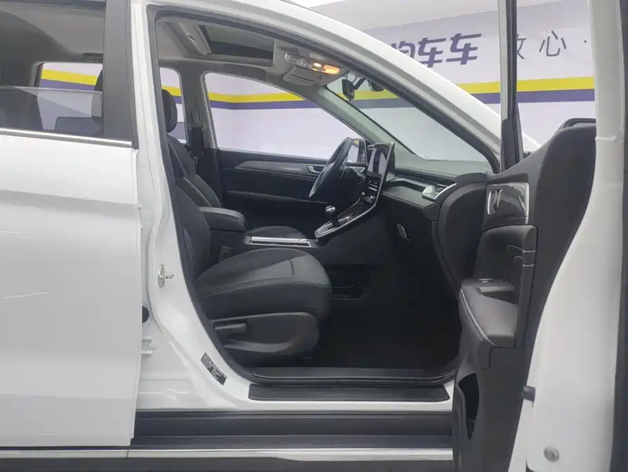 Haval M6 — миниатюра 8