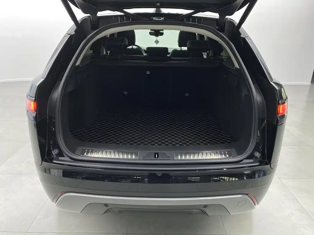 Land Rover Velar — миниатюра 3