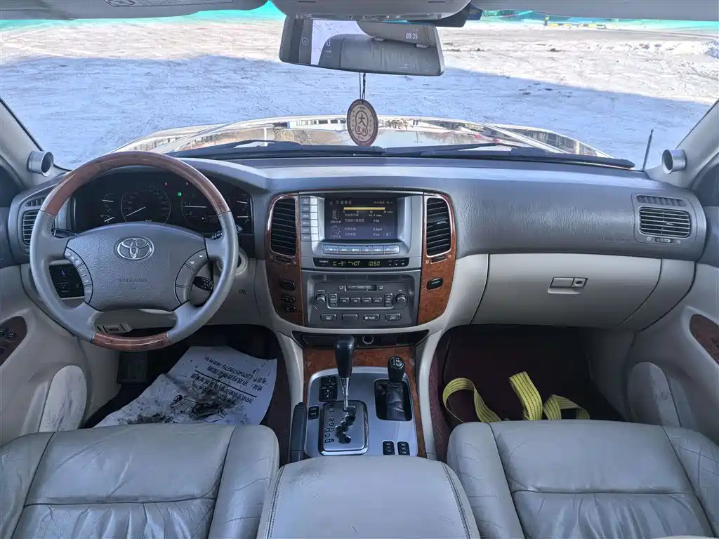 Toyota Land Cruiser 2005 4.7L AT VX-R Luxury DVD