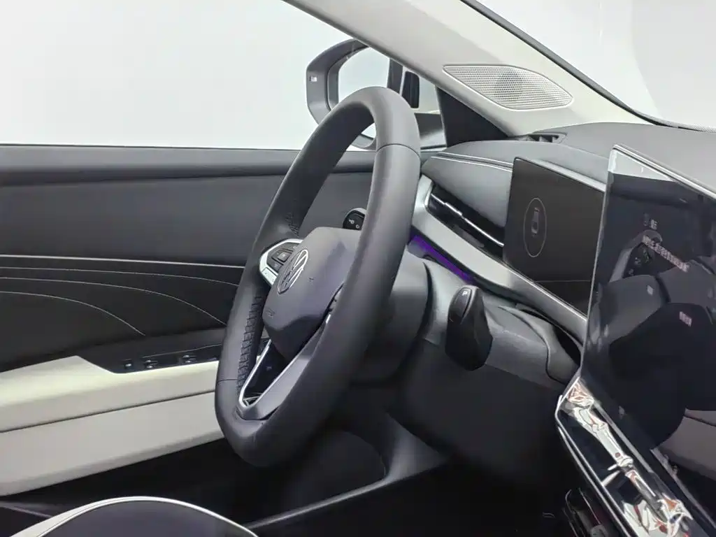 Volkswagen Sagitar id 4653770 из Китая 17
