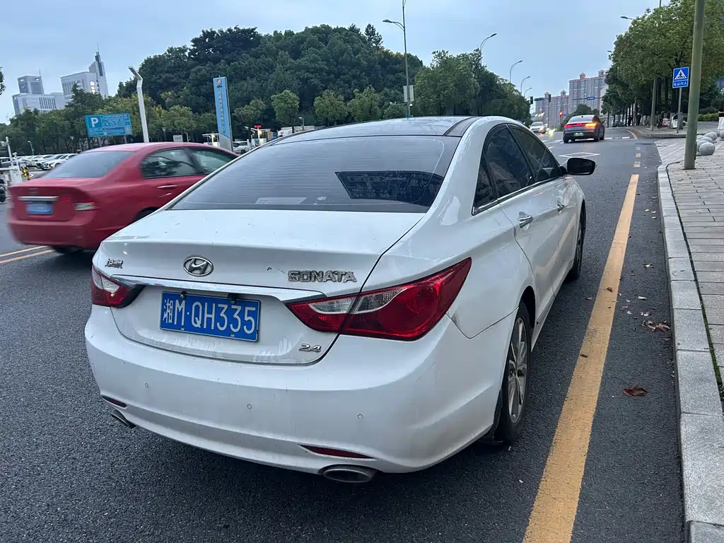 Hyundai Sonata — миниатюра 4