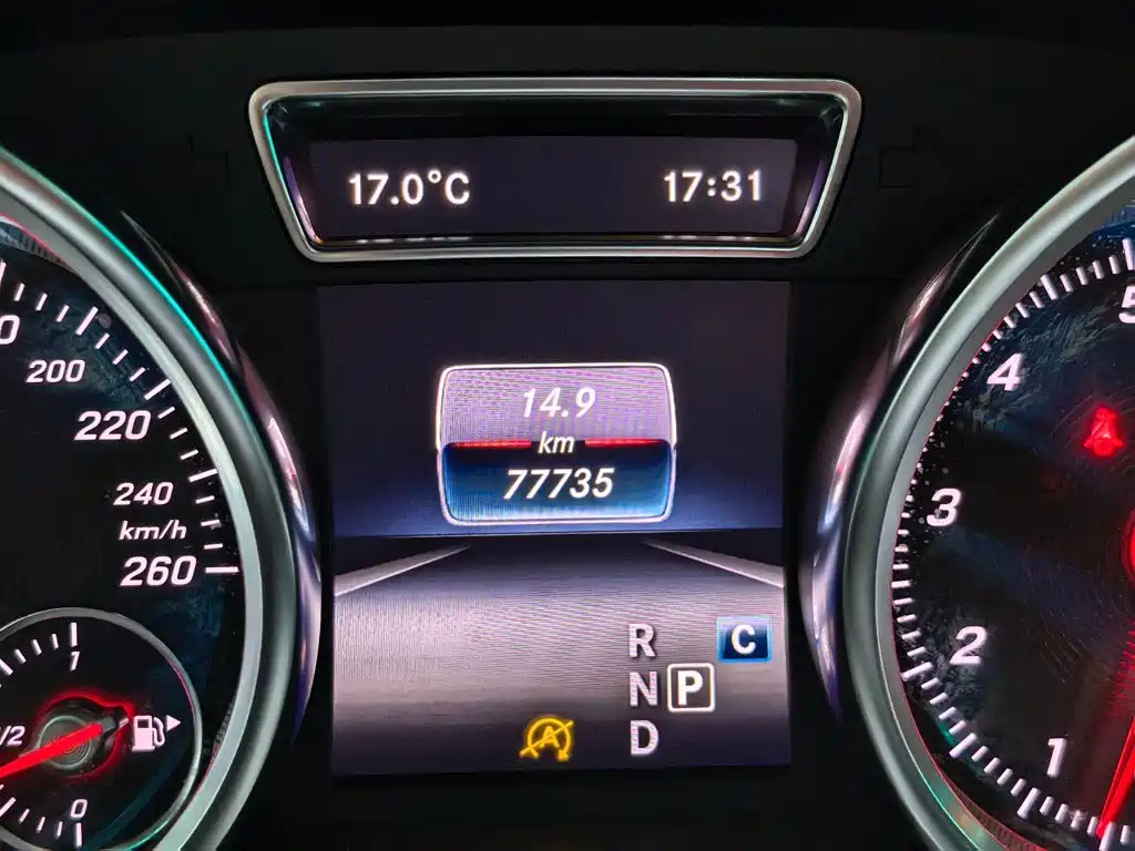 Mercedes-Benz GLE (Import) — миниатюра 10