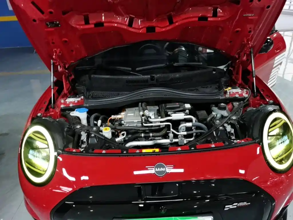 MINI MINI COOPER EV — миниатюра 20
