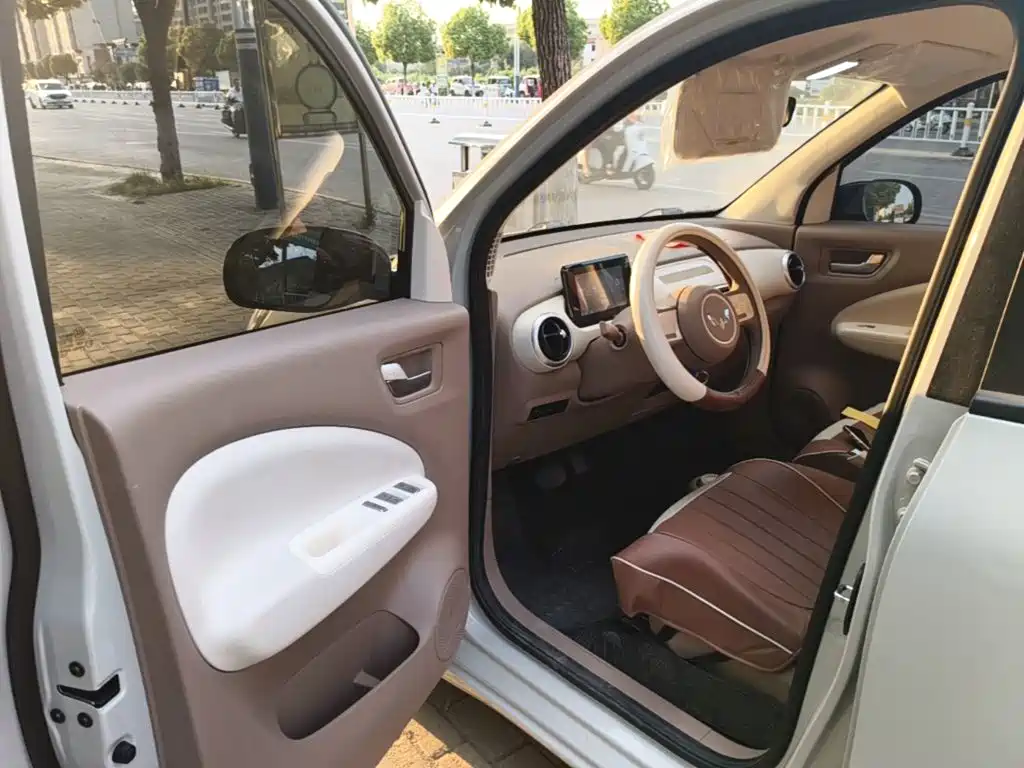 Wuling MINIEV — миниатюра 16