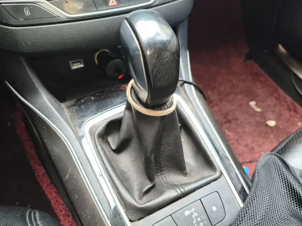 Peugeot 408 — миниатюра 15