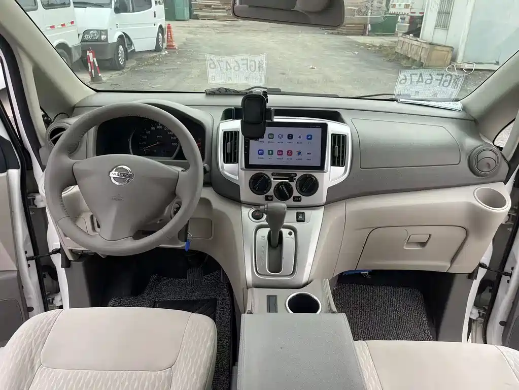 Nissan NV200 — миниатюра 4