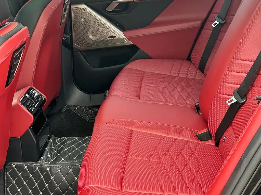 BMW 5 Series — миниатюра 8