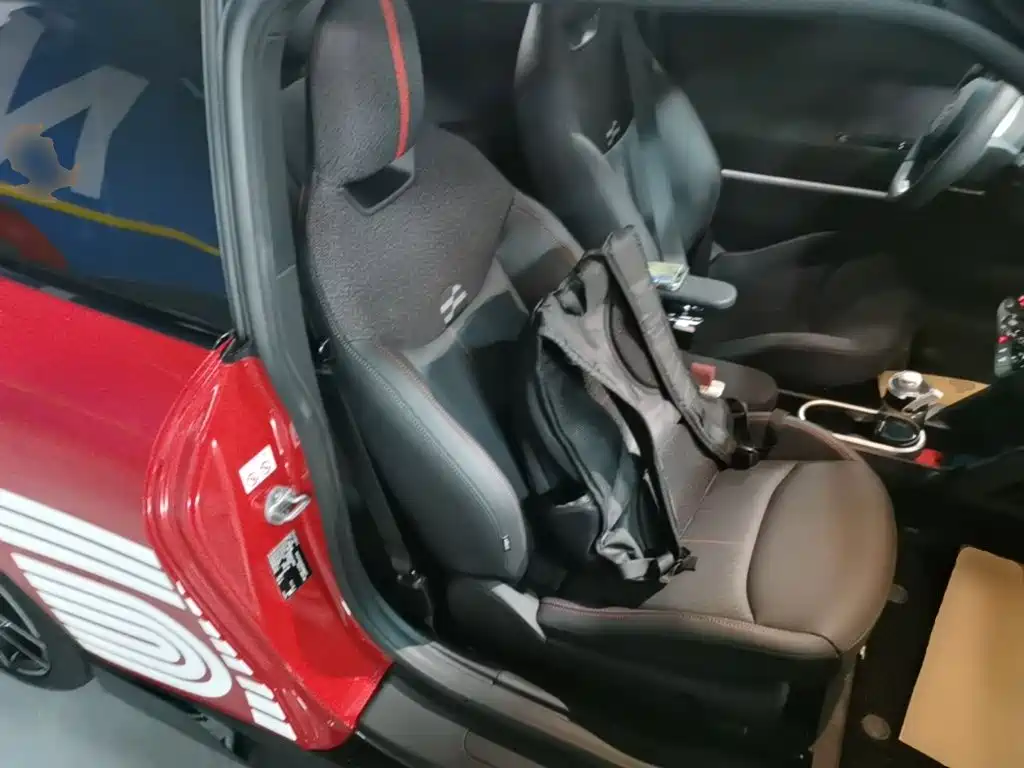 MINI MINI COOPER EV — миниатюра 25
