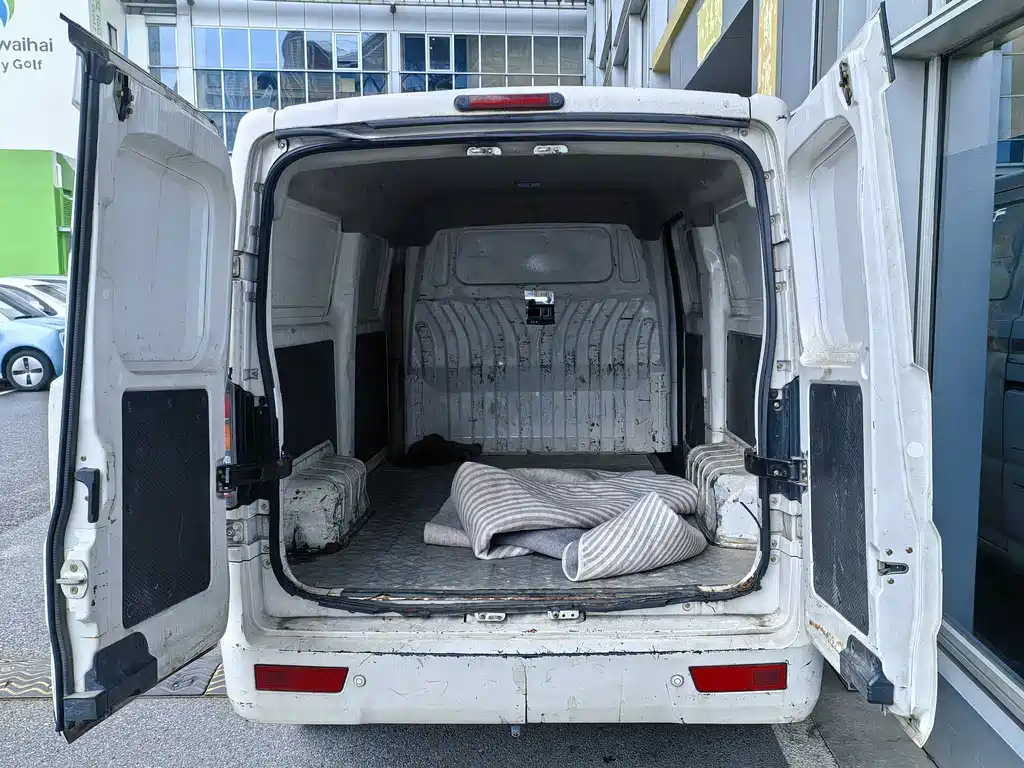 Foton EV6 — миниатюра 6