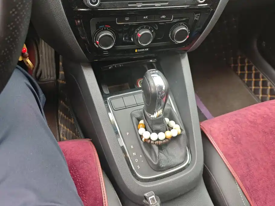 Volkswagen Sagitar — миниатюра 16