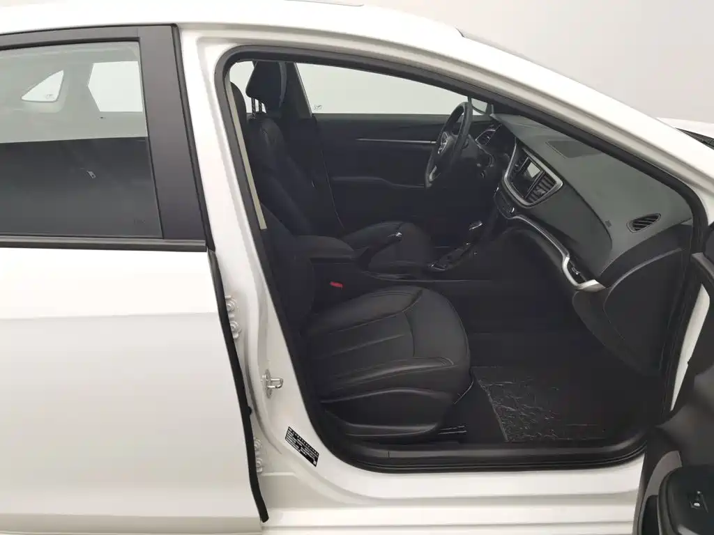 Buick Excelle — миниатюра 23