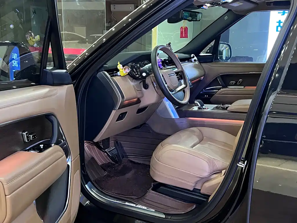 Land Rover Range Rover — миниатюра 7