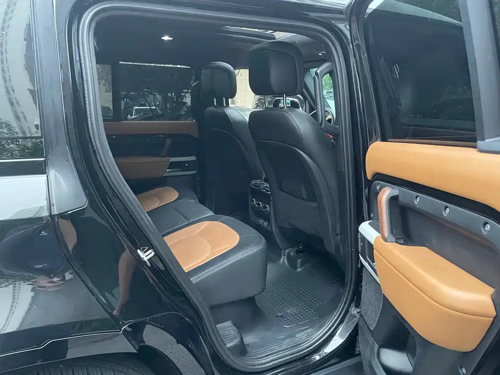 Land Rover Defender — миниатюра 15
