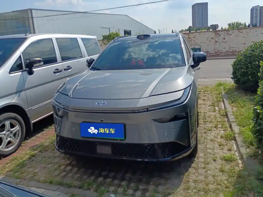 Toyota bZ3X — миниатюра 2